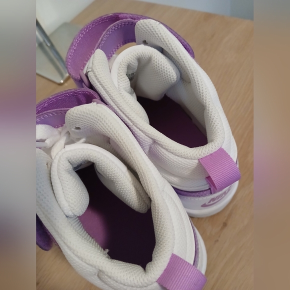 NWOT Nike Court Borough 2 Mid White Fuchsia Glow - Picture 7 of 11